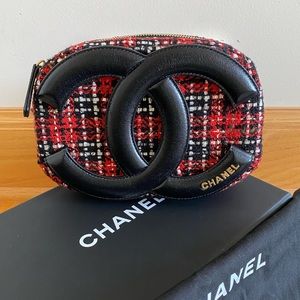 Chanel tweed belt bag